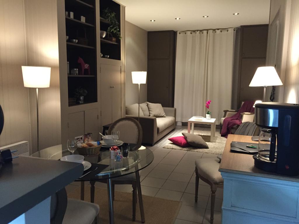 Charmants Appartements Centre Ville Montpellier Habitación foto