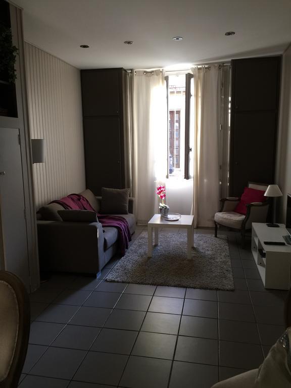 Charmants Appartements Centre Ville Montpellier Habitación foto