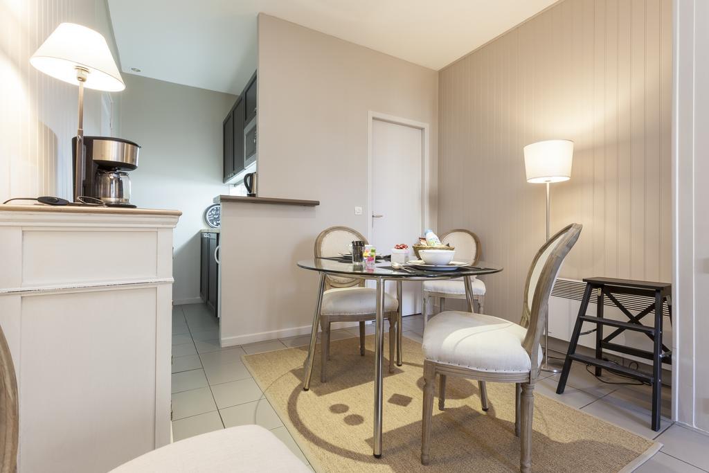 Charmants Appartements Centre Ville Montpellier Habitación foto